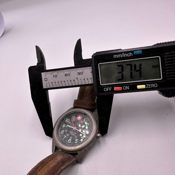 Swiss Army Wenger Marlboro Watch Men Black Dial 37MM Swiss New Battery 8.5" - Picture 11 of 14